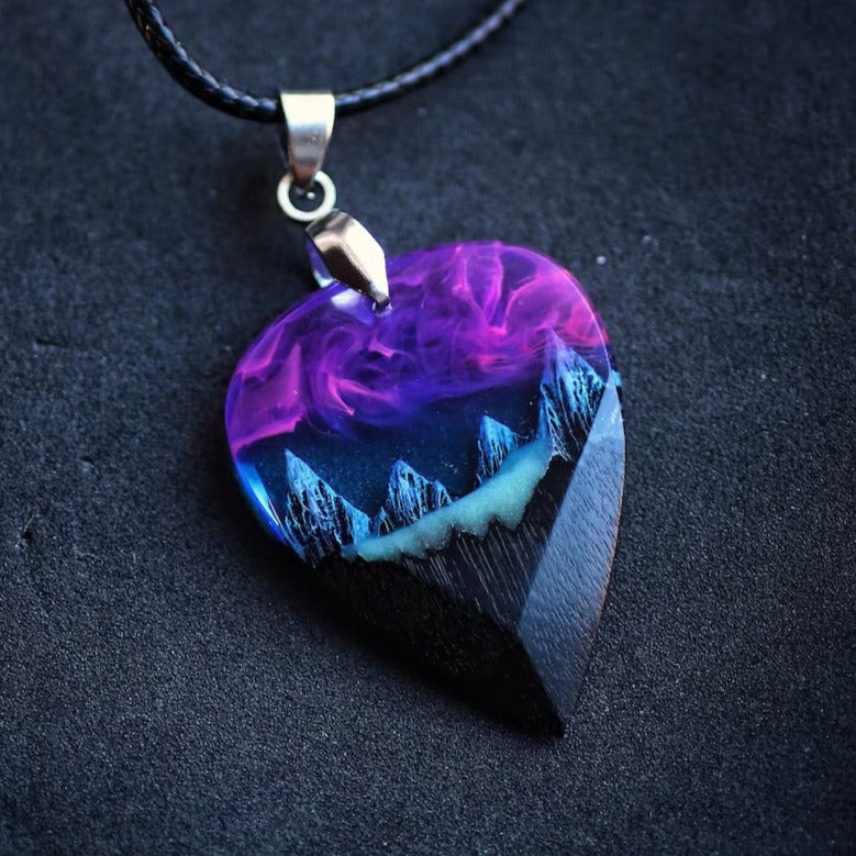 The Spectral Mountain Necklace (Guitar Pick 2 In 1)